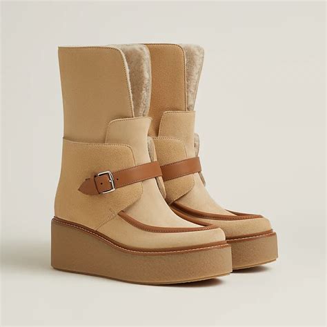 hermes hemisphere boots|what were hermes boots called.